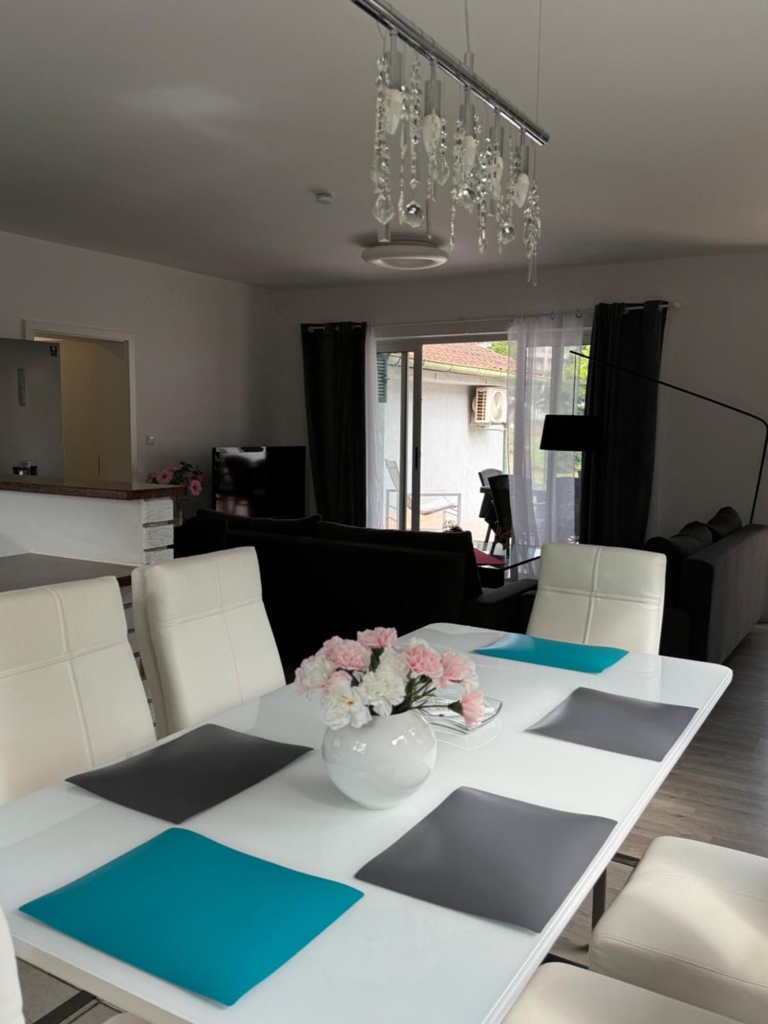Enna Apartment A Meerblick Perfect Location 메덜린 외부 사진